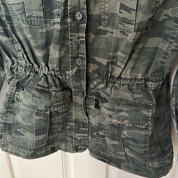 Buffalo David Bitton - Marine style Camouflage Button Down Top.  Size M - Picture 3 of 7